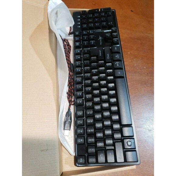 SkyTech Gaming Keyboard K-1000 Rainbow Backlight Breathing Effect Like New - Picture 1 of 9